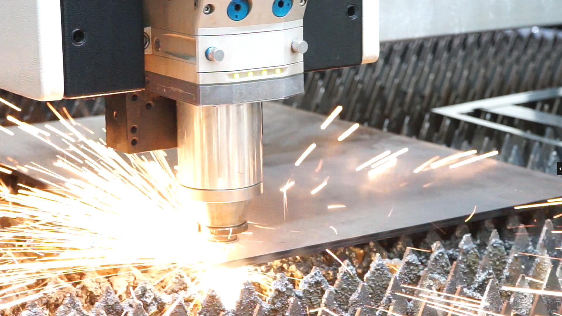 大包围500W交换平台光纤金属激光切割机案例