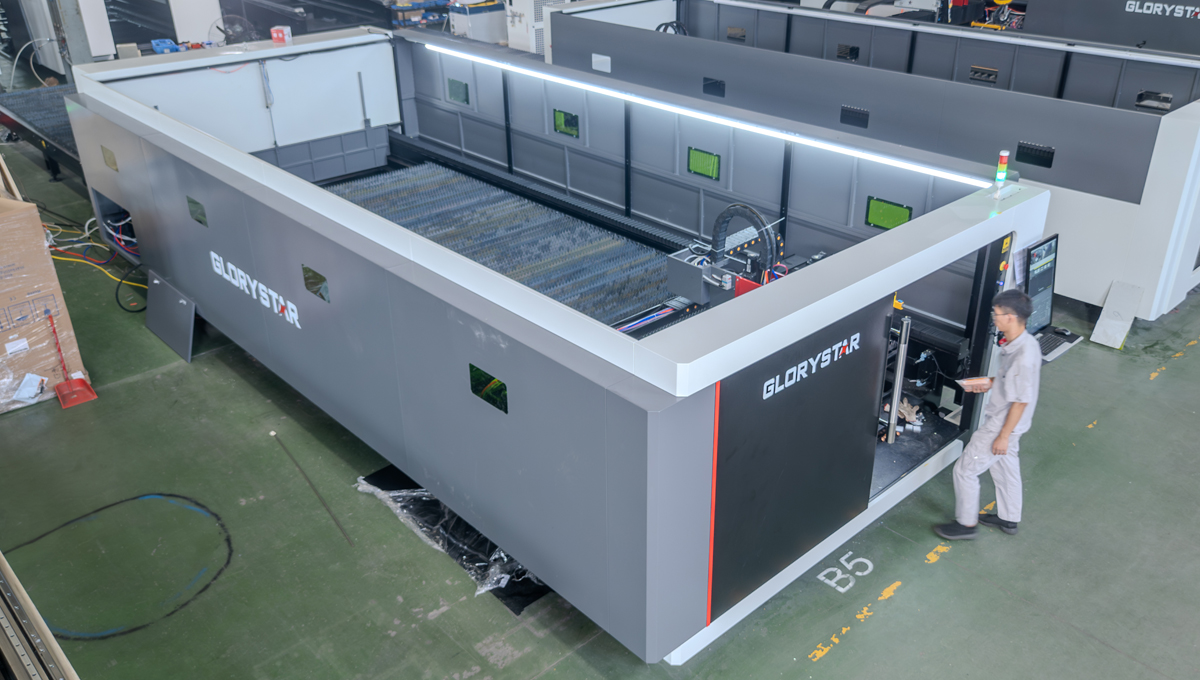 激光切割机保护镜使用寿命及影响因素分析